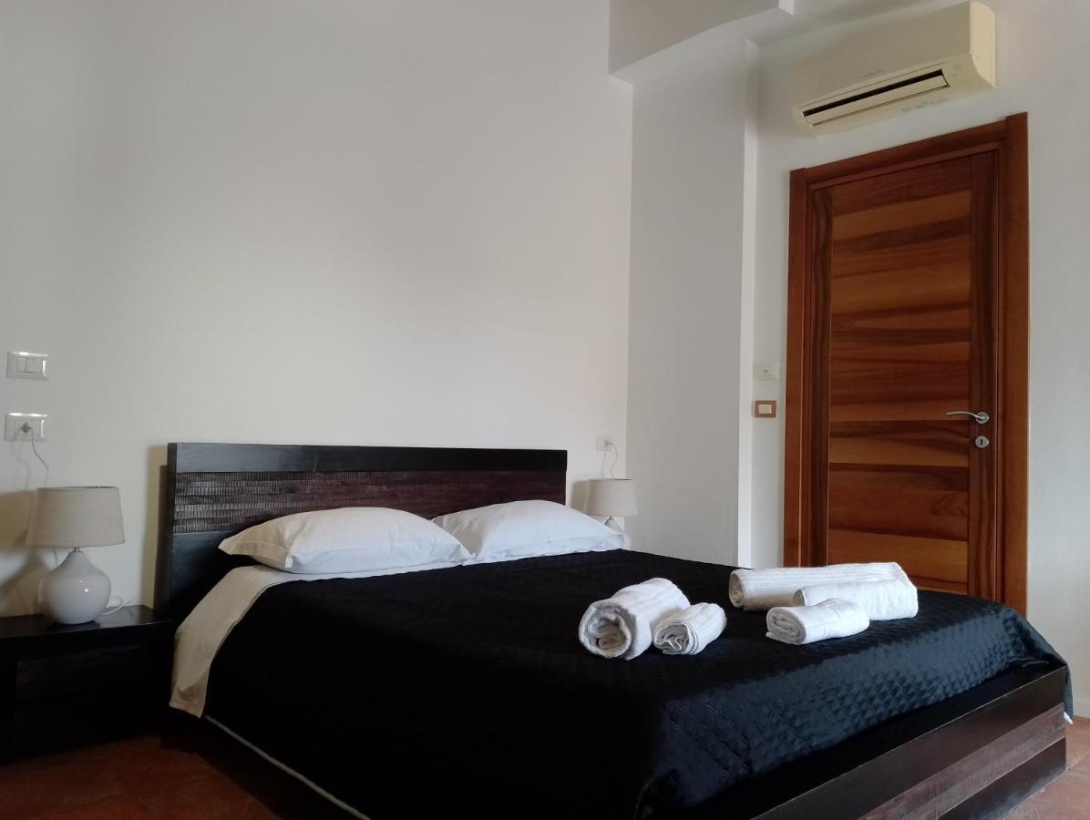 Boutique De Charme Self Check-in - Accesso Autonomo Affittacamere Alghero